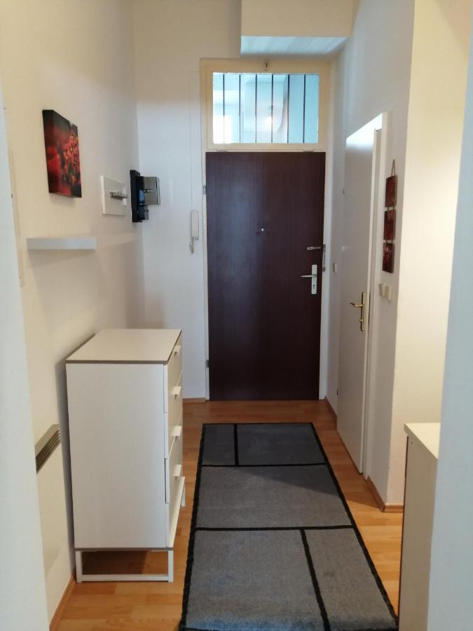 Studio & Apartments Near Reumannplatz Vienna Exterior photo