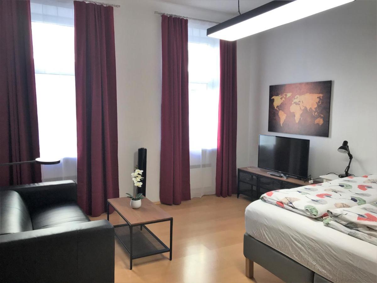 Studio & Apartments Near Reumannplatz Vienna Exterior photo